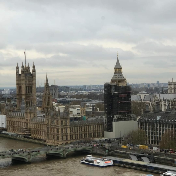 Meet your Posher. - Picture 5 of 7